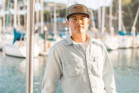 How to Choose the Best Trucker Cap Manufacturer